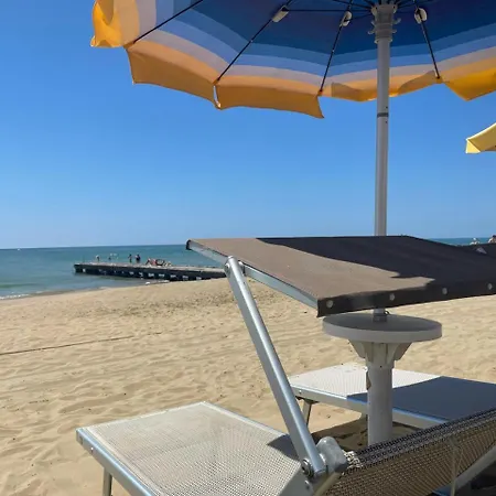 Apartman Gigi House - Piazza Mazzini - 200m Dal Mare Con Posto Lido di Jesolo
