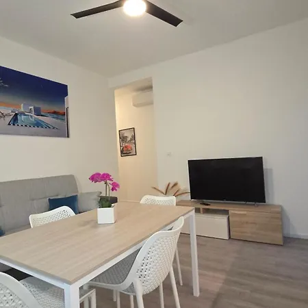 Gigi House - Piazza Mazzini - 200m Dal Mare Con Posto * ليدو دي يسولو