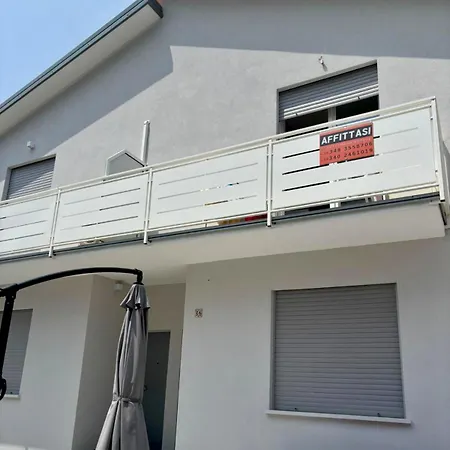 Apartment Gigi House - Piazza Mazzini - 200m Dal Mare Con Posto Lido di Jesolo