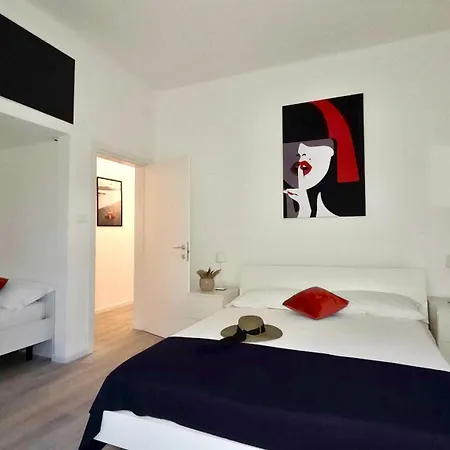 Gigi House - Piazza Mazzini - 200m Dal Mare Con Posto *